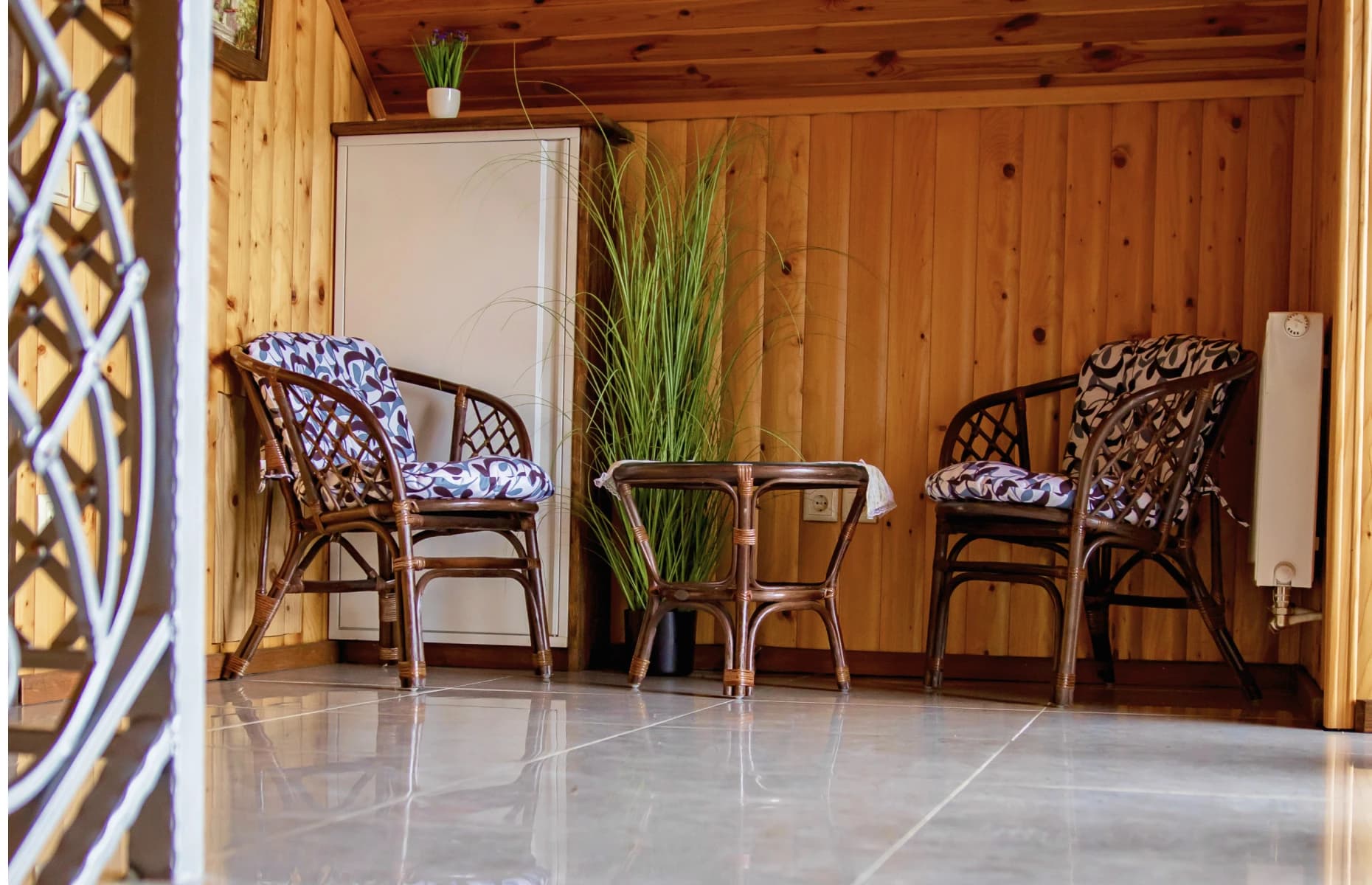 restaurant hall image